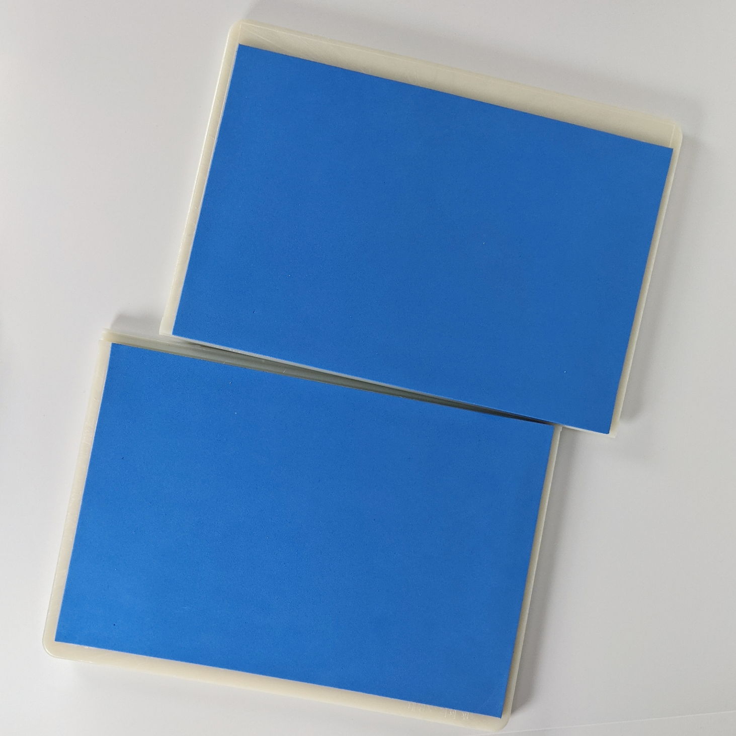 Zett re-breakable board in blue, assembled