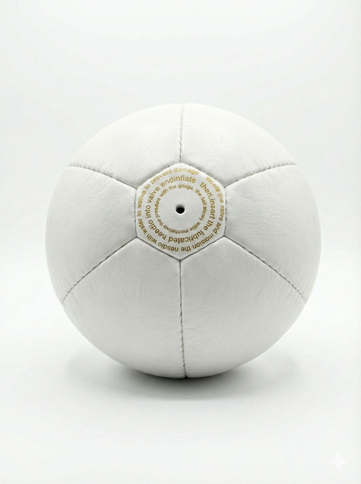 Zett Speed Ball in genuine leather, close-up
