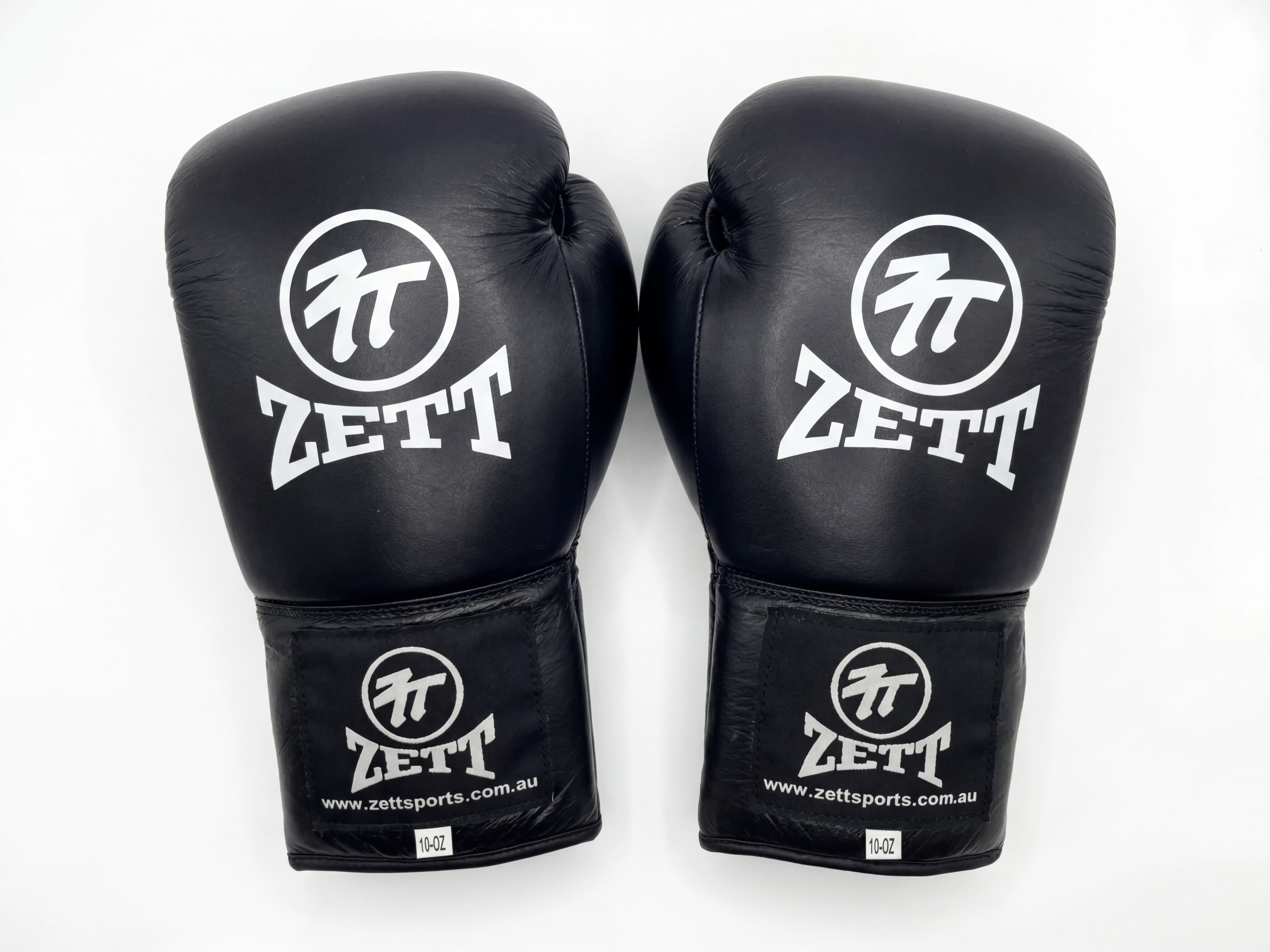 Zett Lace-Up Fighter boxing gloves, side view