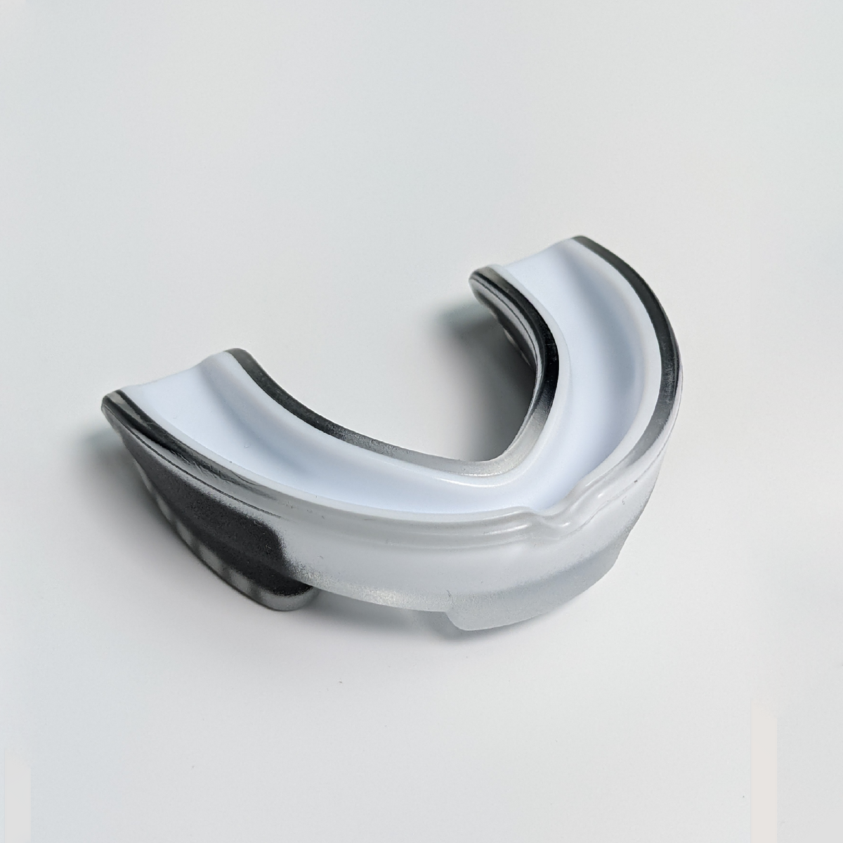 Zett gel mouth guard in white