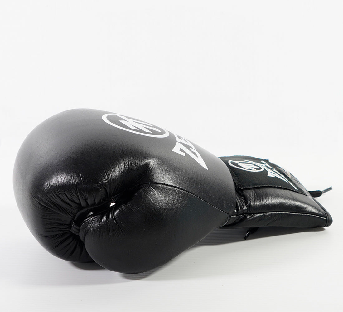 Zett Lace-Up Fighter Boxing Gloves