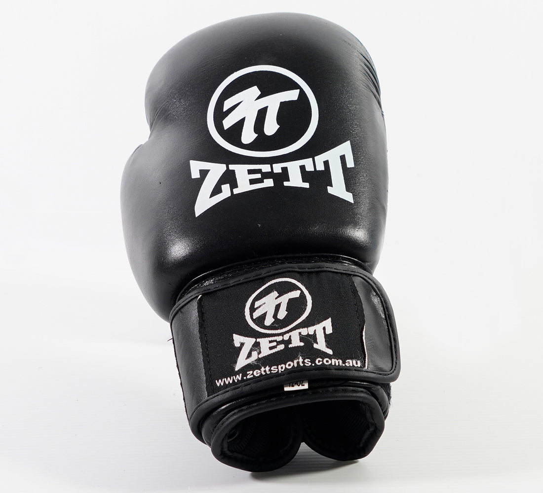 Zett K.O leather boxing gloves, inner view