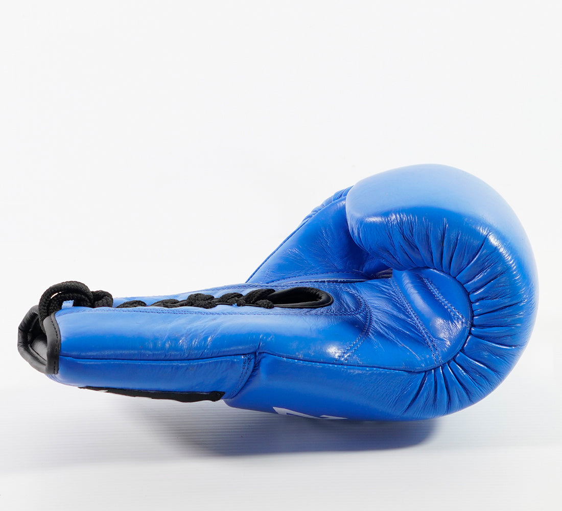 Zett Lace-Up Fighter boxing gloves, palm detail