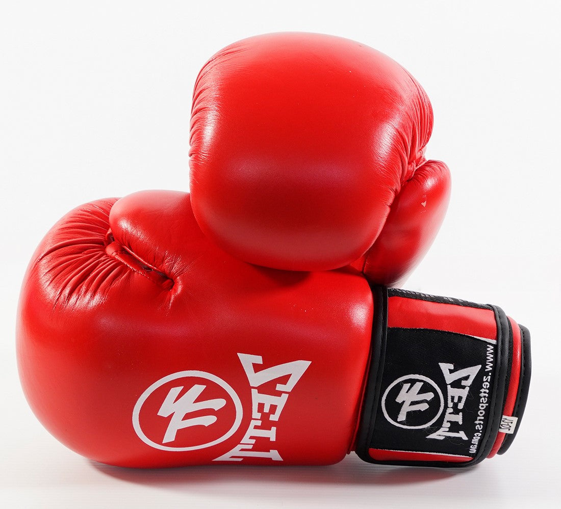 Zett K.O leather boxing gloves, wrist strap detail