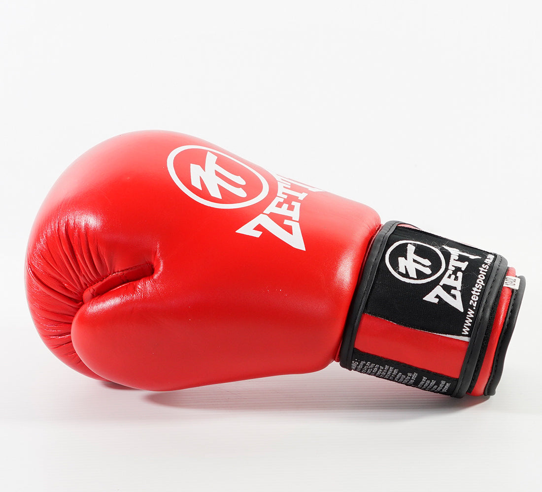 Zett K.O leather boxing gloves, close-up